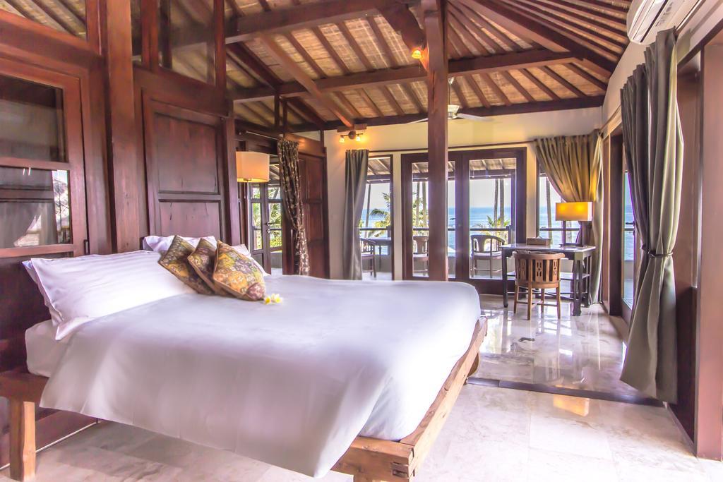 Oceanfront Citakara Sari Villas Candi Dasa  Ngoại thất bức ảnh